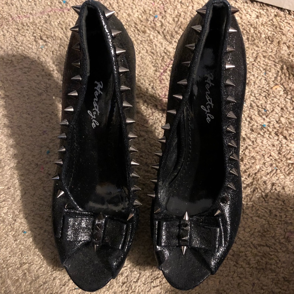 Women’s Shoes